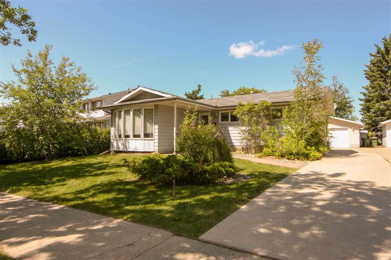 8512 92 Avenue - Photo 1