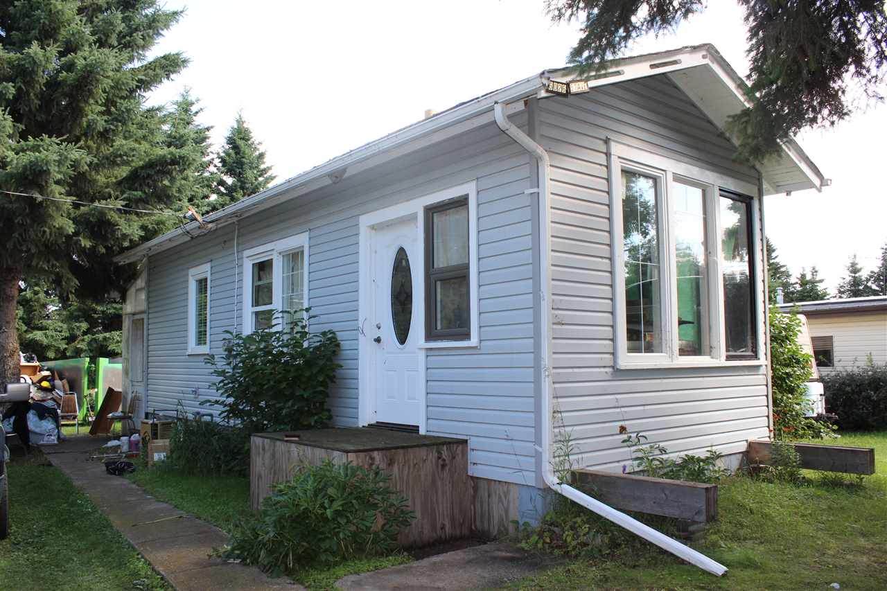 5026 51 Avenue - Photo 1