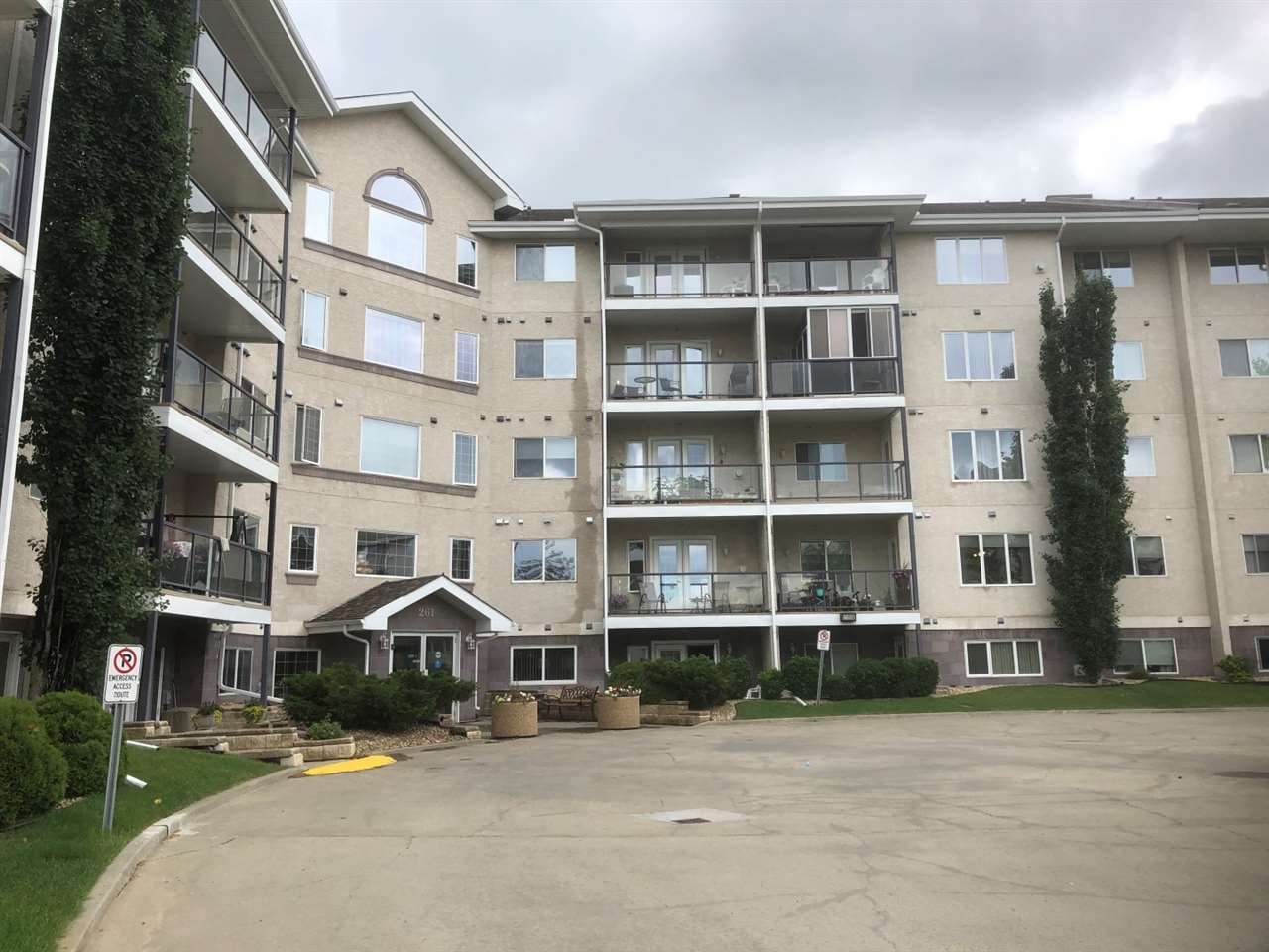 519 261 Youville Drive - Photo 1