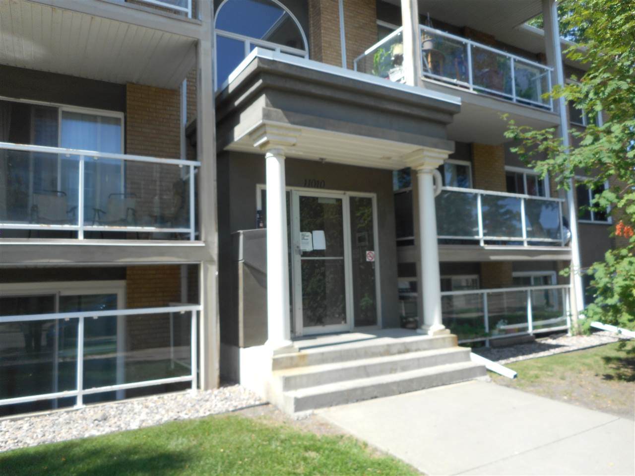 30 11010 124 Street - Photo 1