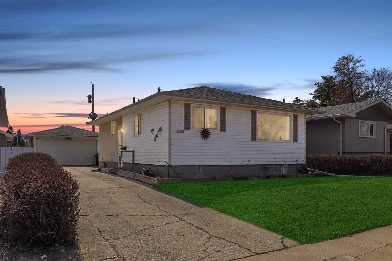 6823 135 Avenue - Photo 1