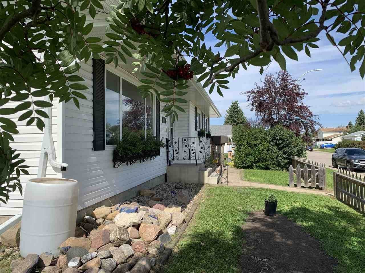 4702 50 Avenue Avenue - Photo 1