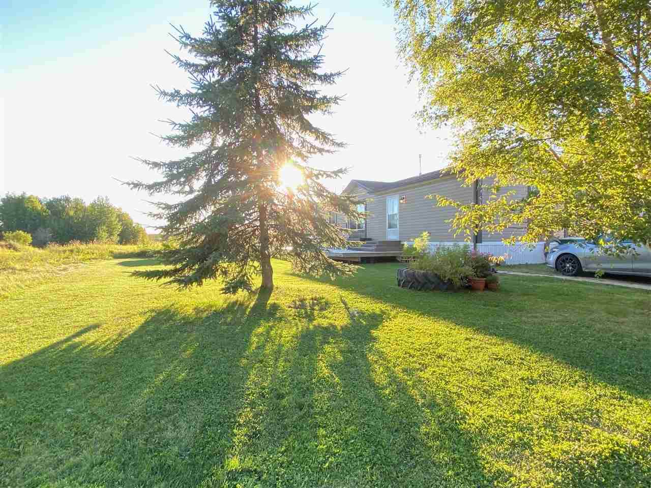 5112 50 Street - Photo 1