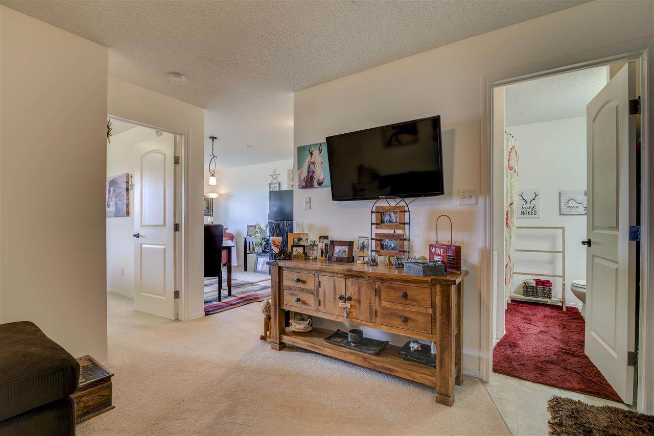 303 70 Woodsmere Close - Photo 1