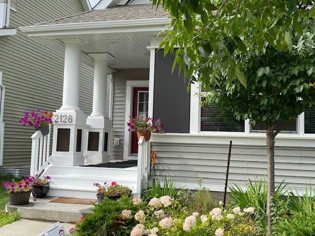 2128 74 Street - Photo 1