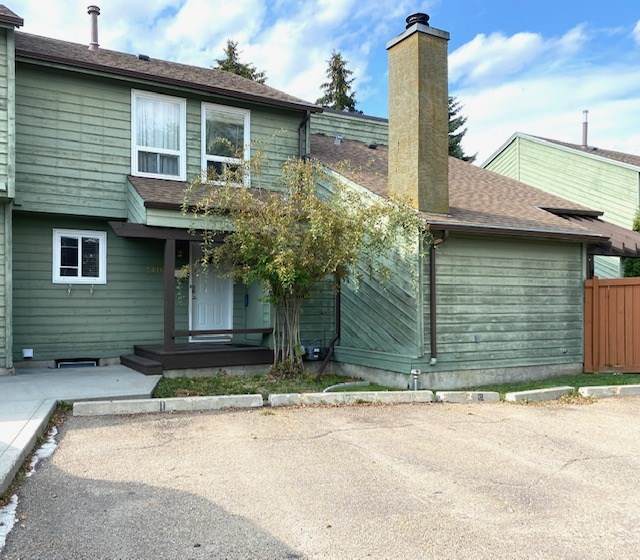 2416 104 Street - Photo 1