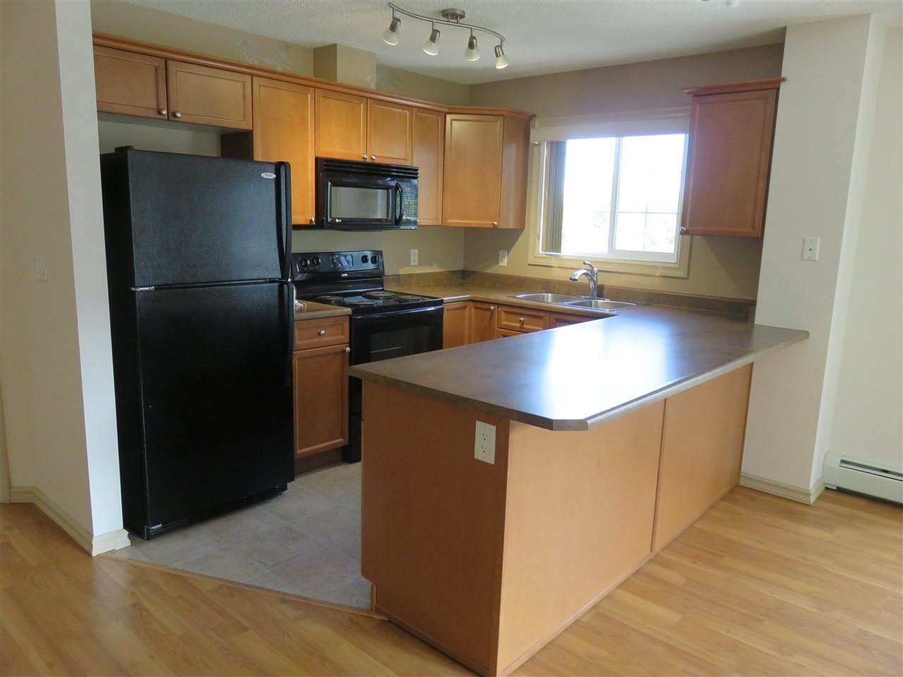 216 4407 23 Street - Photo 1