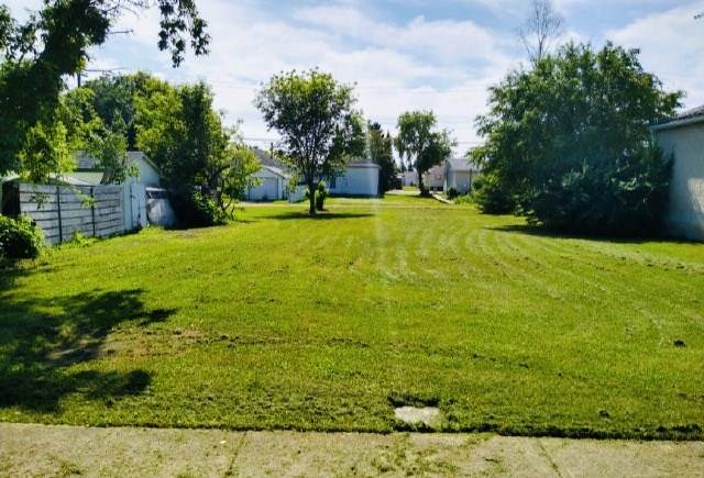 5211 53 Avenue - Photo 1