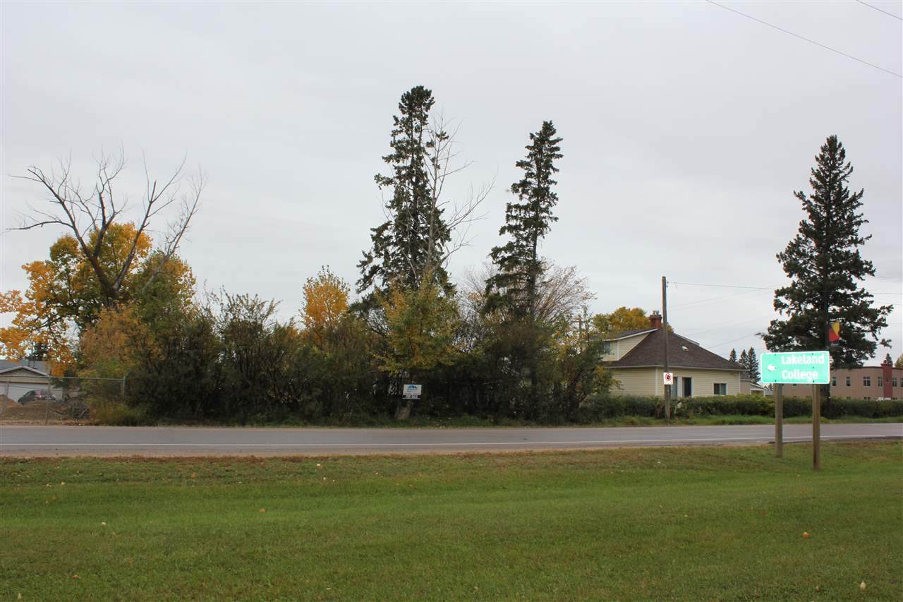 4513 52 Street - Photo 1