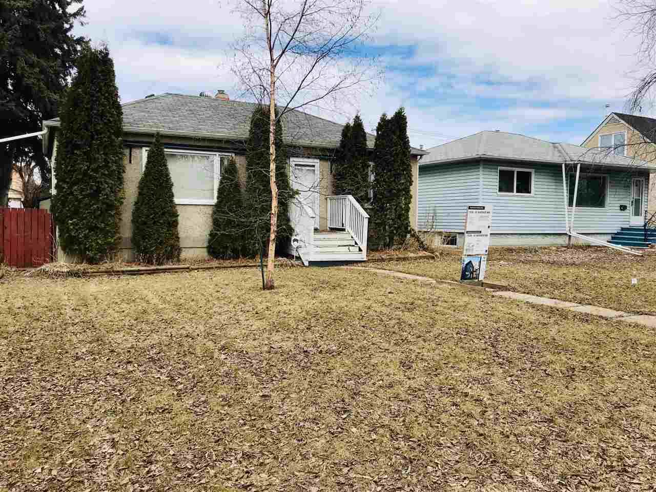 7538 81 Avenue - Photo 1
