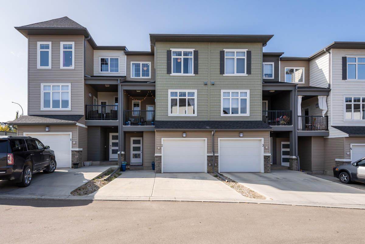 2 600 Bellerose Drive - Photo 1