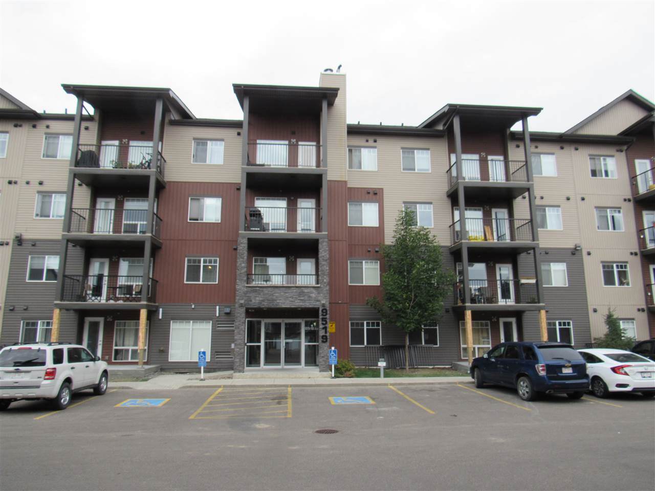 309 9519 160 Avenue - Photo 1