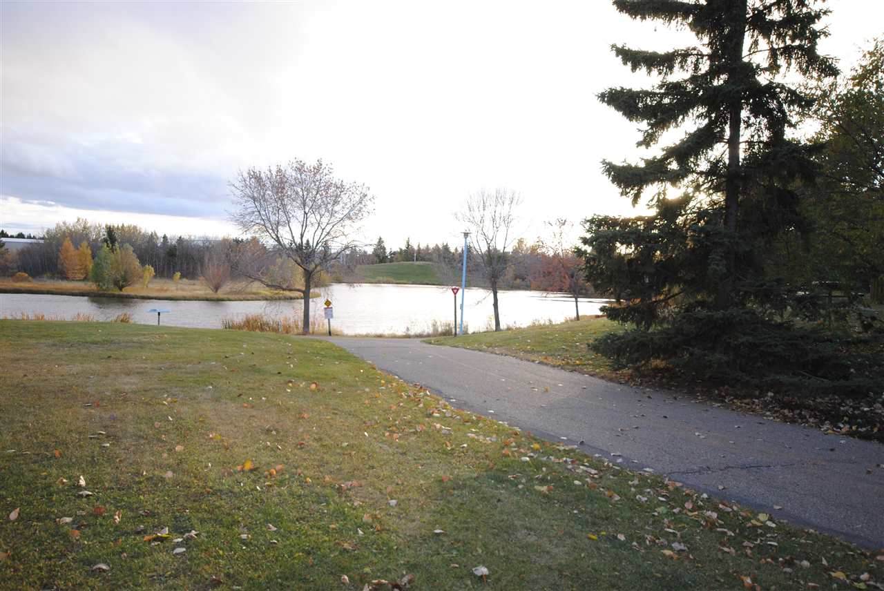 92 2131 Oak Street - Photo 1