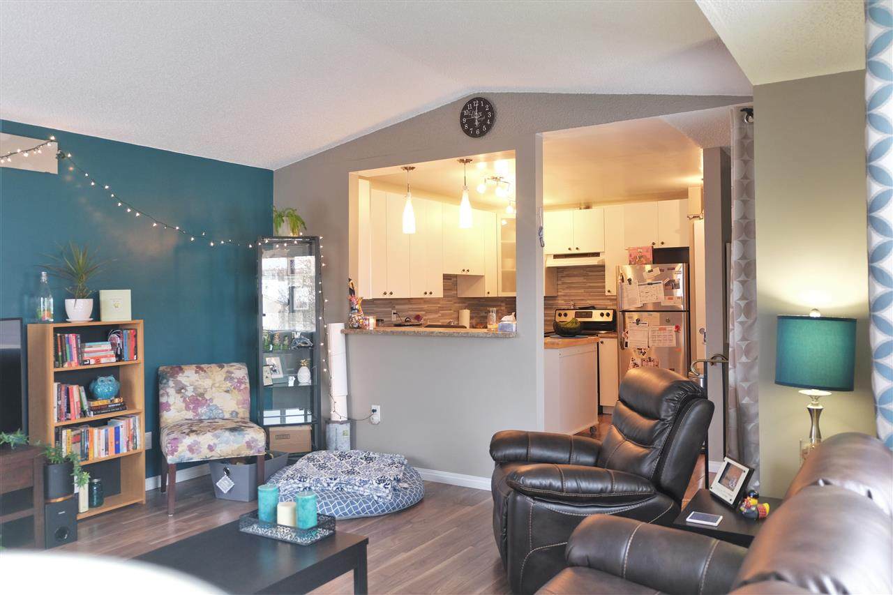 524 Willow Court - Photo 1