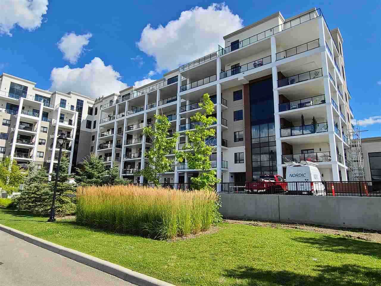 935 200 Bellerose Drive - Photo 1
