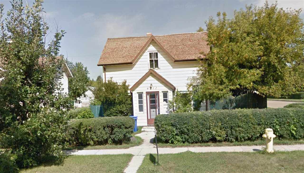 4712 49 Avenue - Photo 1