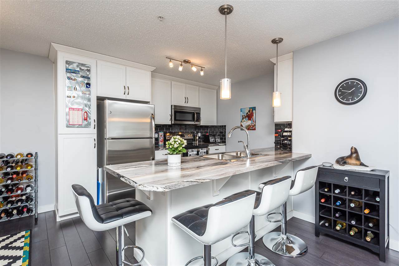 353 7805 71 Street - Photo 1