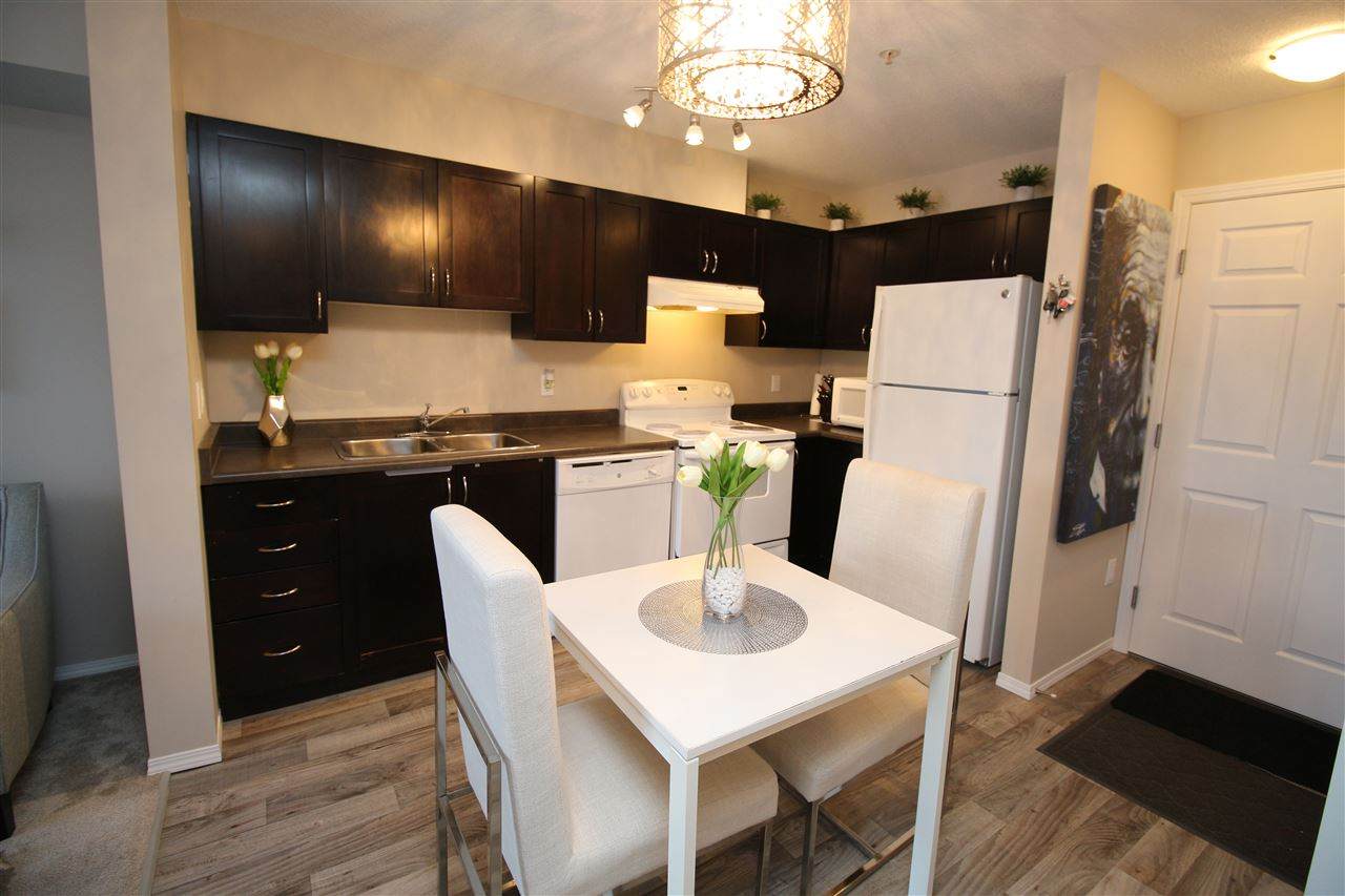 308 42 Summerwood Boulevard - Photo 1