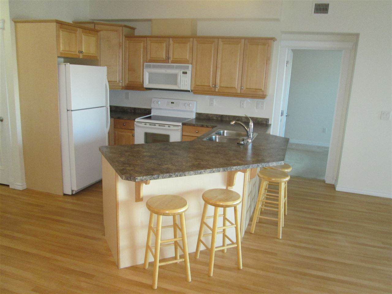 460 2750 55 Street - Photo 1