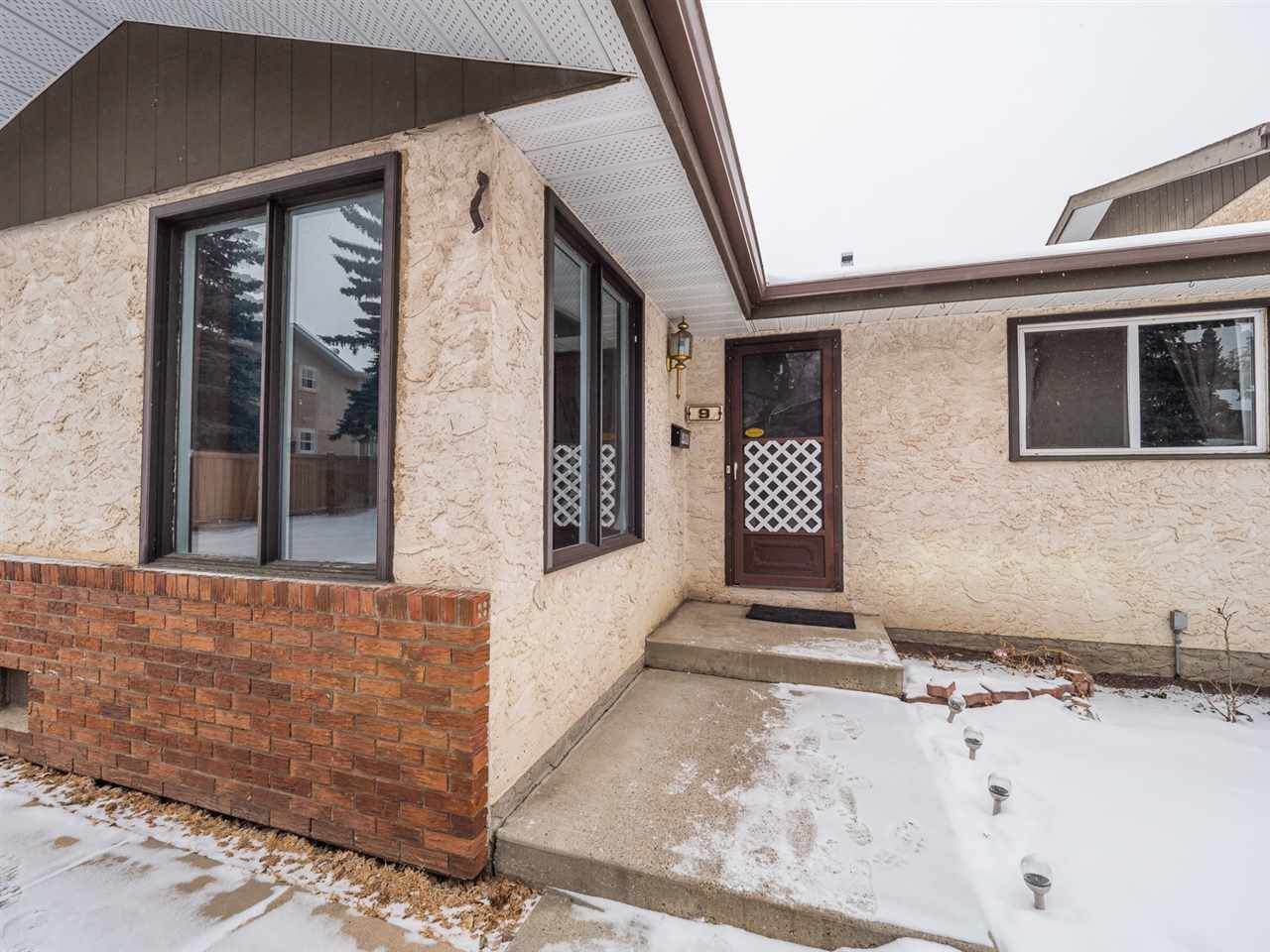 9 Forest Grove - Photo 1