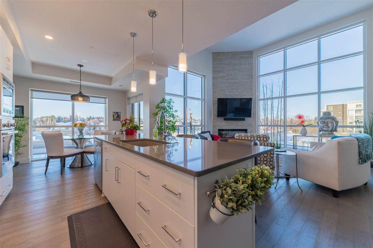 702 200 Bellerose Drive - Photo 1