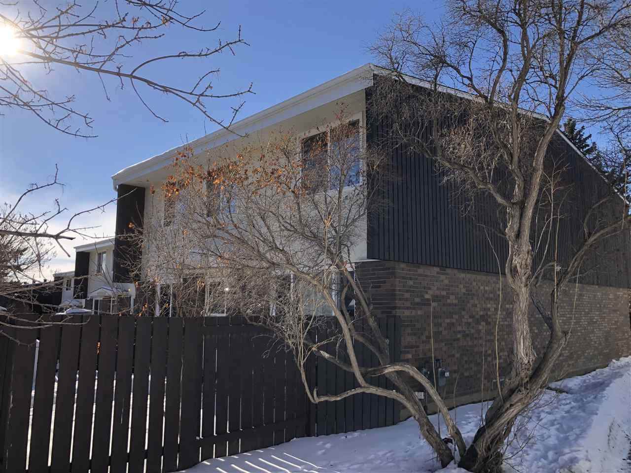128 Roseland Village - Photo 1
