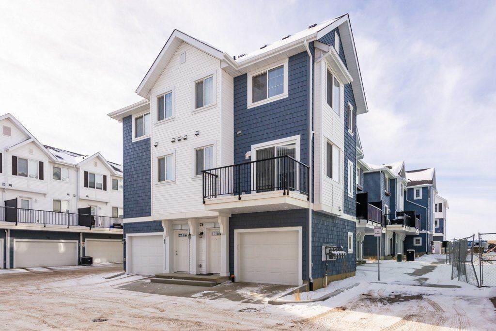 28 735 Allard Boulevard - Photo 1