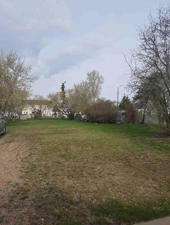 5514 48A Street - Photo 1