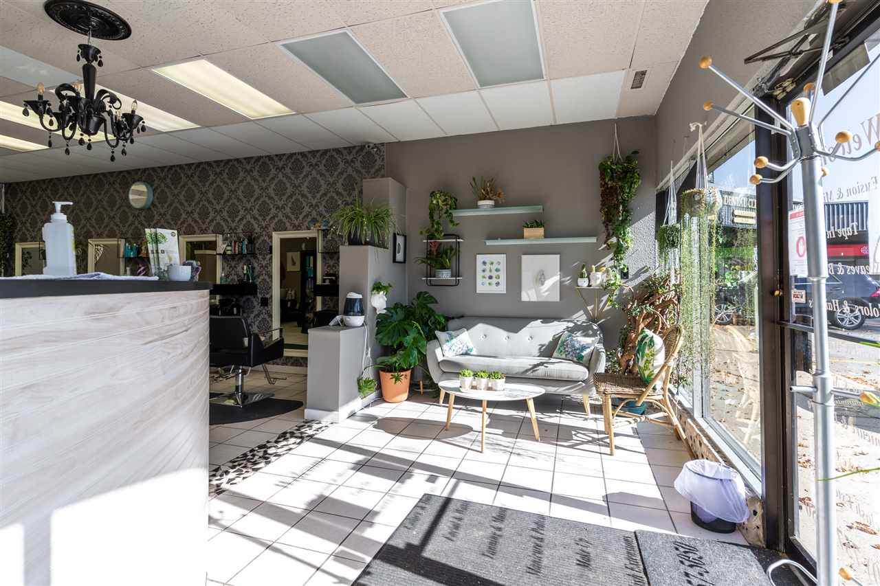 5661 Riverbend Rd - Photo 1