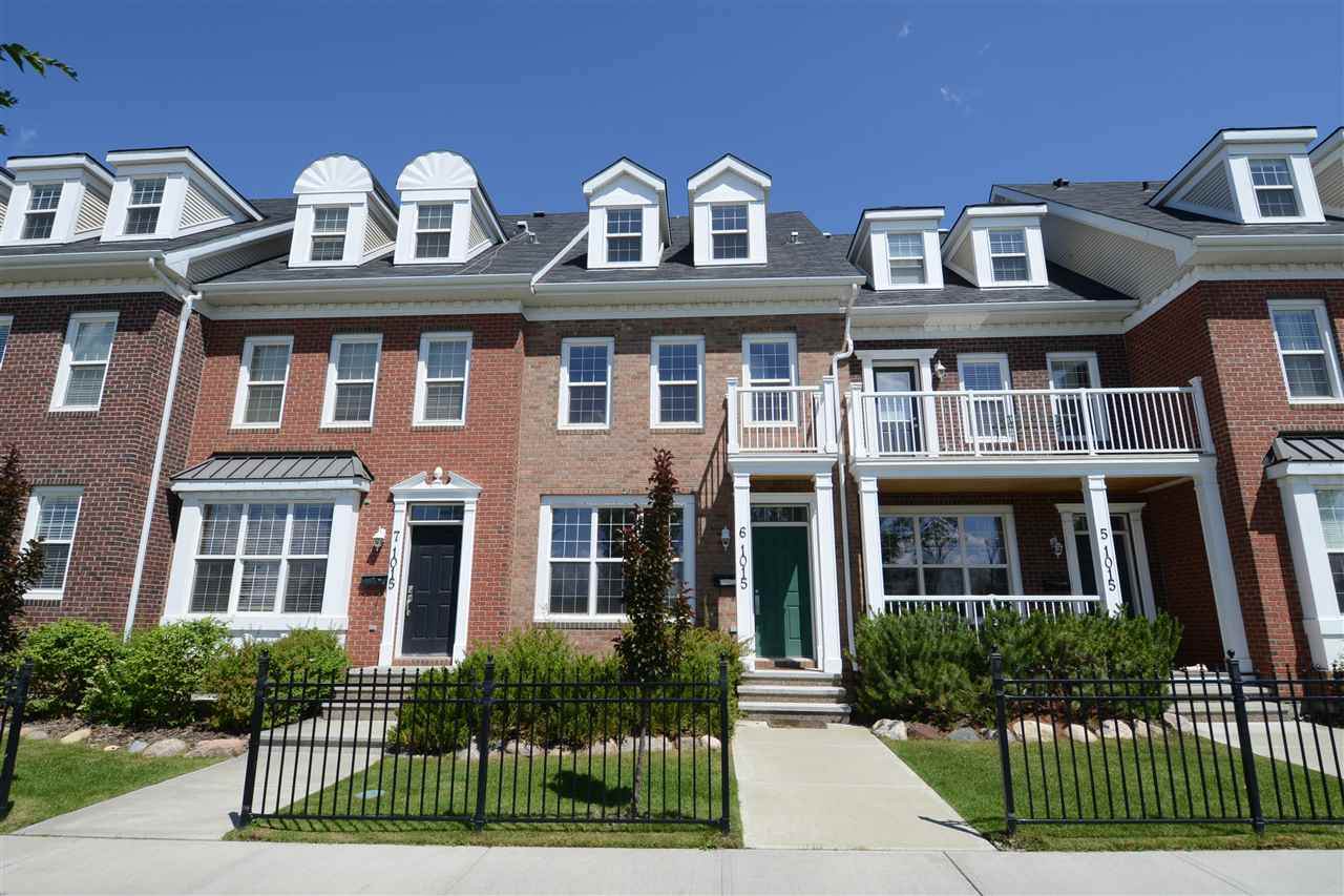 6 1015 Gault Boulevard - Photo 1