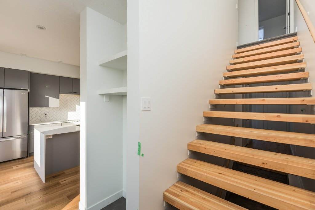 7733 Yorke Mews - Photo 1
