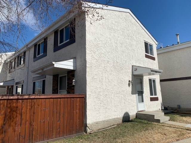 241 Primrose Gardens - Photo 1