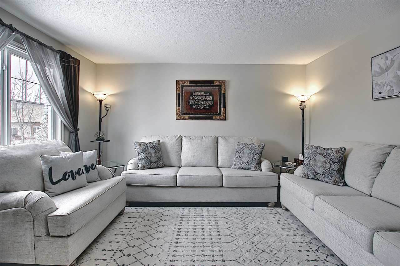 27 8716 179 Avenue - Photo 1