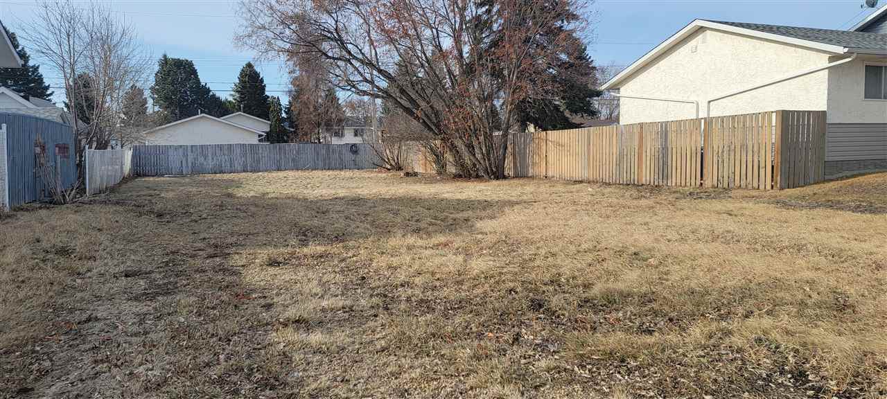 4517 47 Avenue - Photo 1
