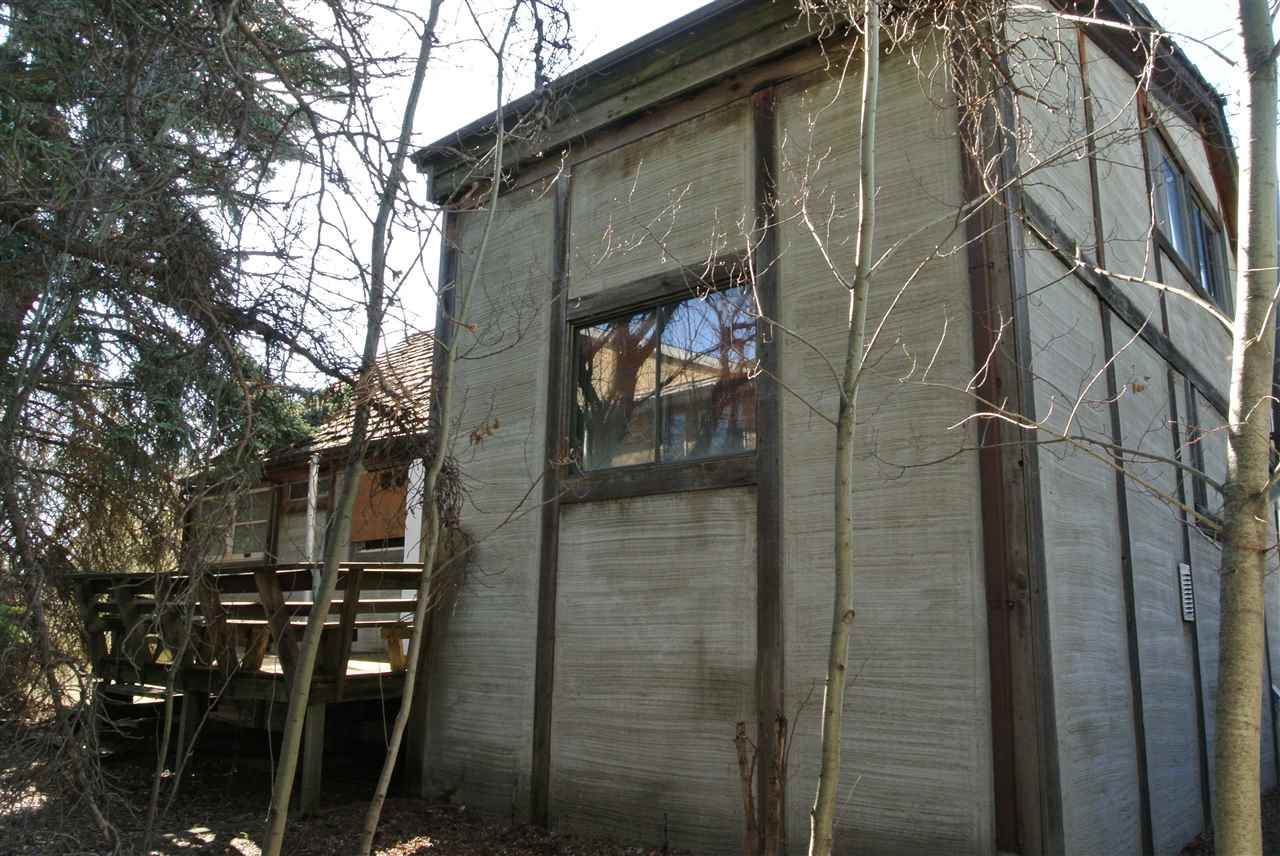 11002 57 Avenue - Photo 1
