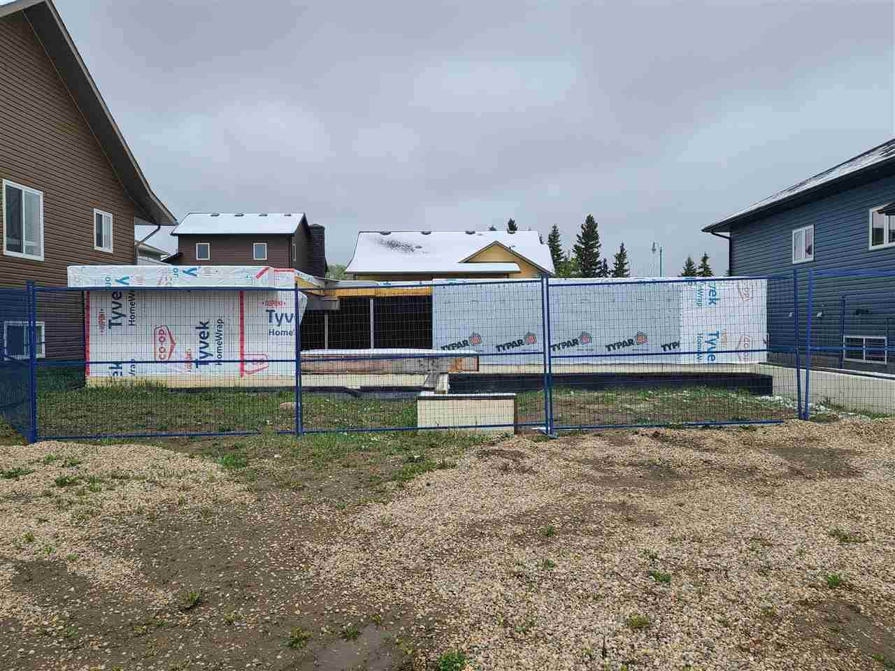 5706 52 Avenue - Photo 1