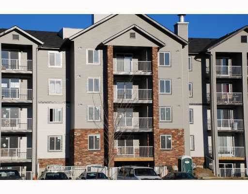 305 40 Summerwood Boulevard - Photo 1