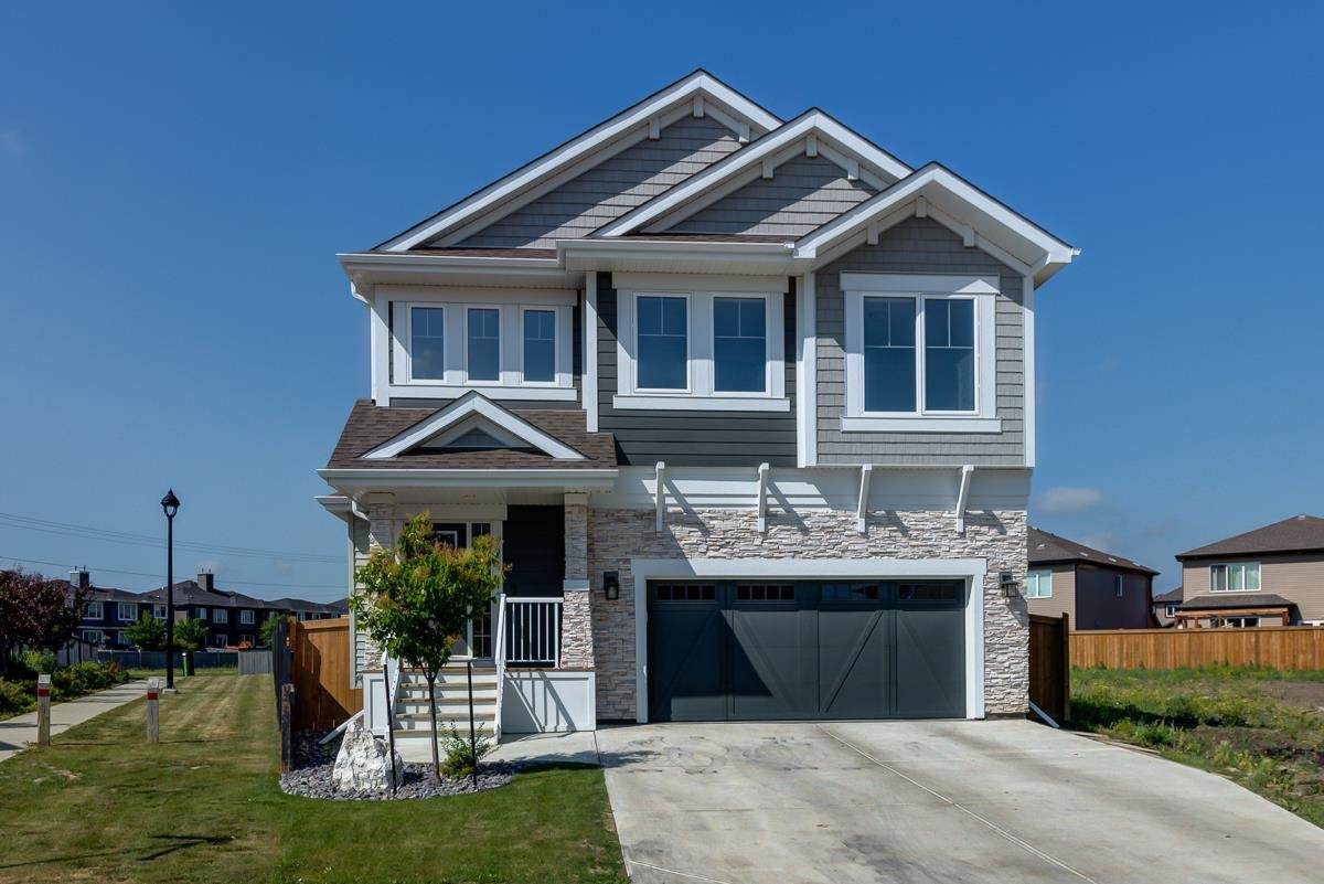 924 176 Street - Photo 1