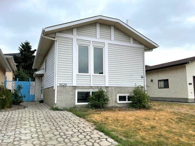 9120 180A Avenue - Photo 1