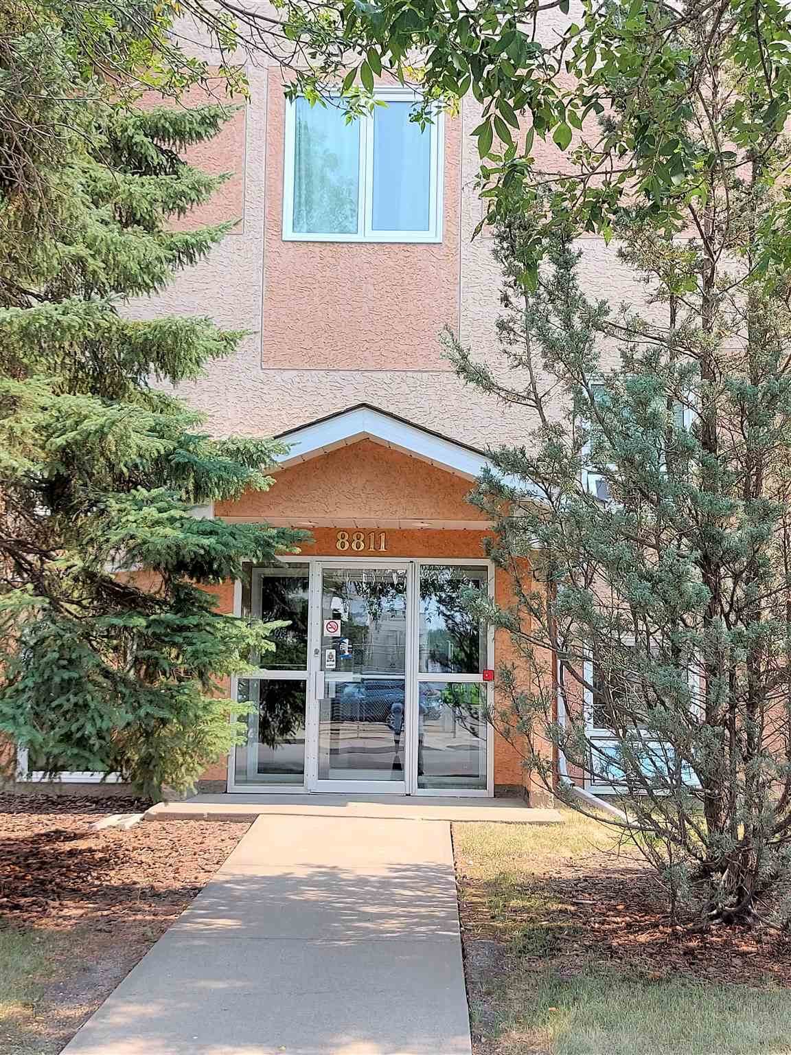 8811 106A Avenue - Photo 1