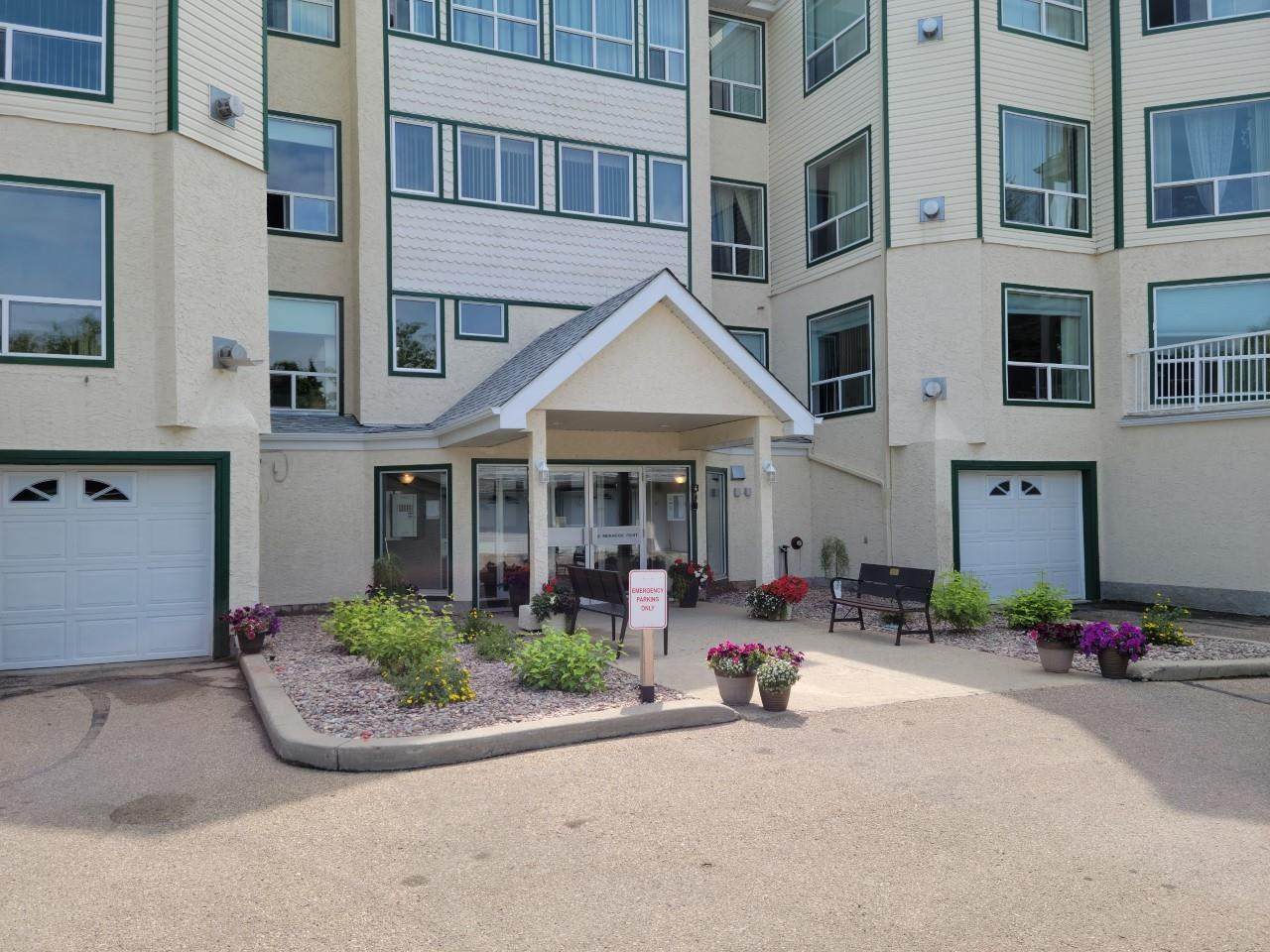 208 10 Ironwood Point(E) - Photo 1