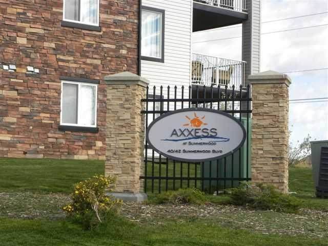 213 40 Summerwood Boulevard - Photo 1