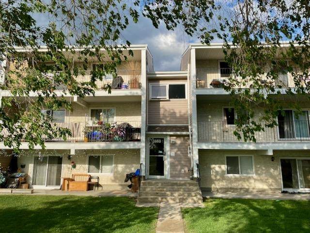 6 3863 76 Street - Photo 1