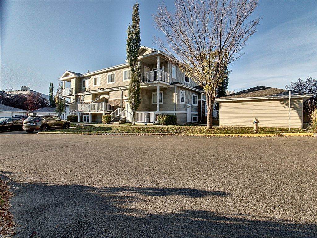 38D 79 Bellerose Drive - Photo 1