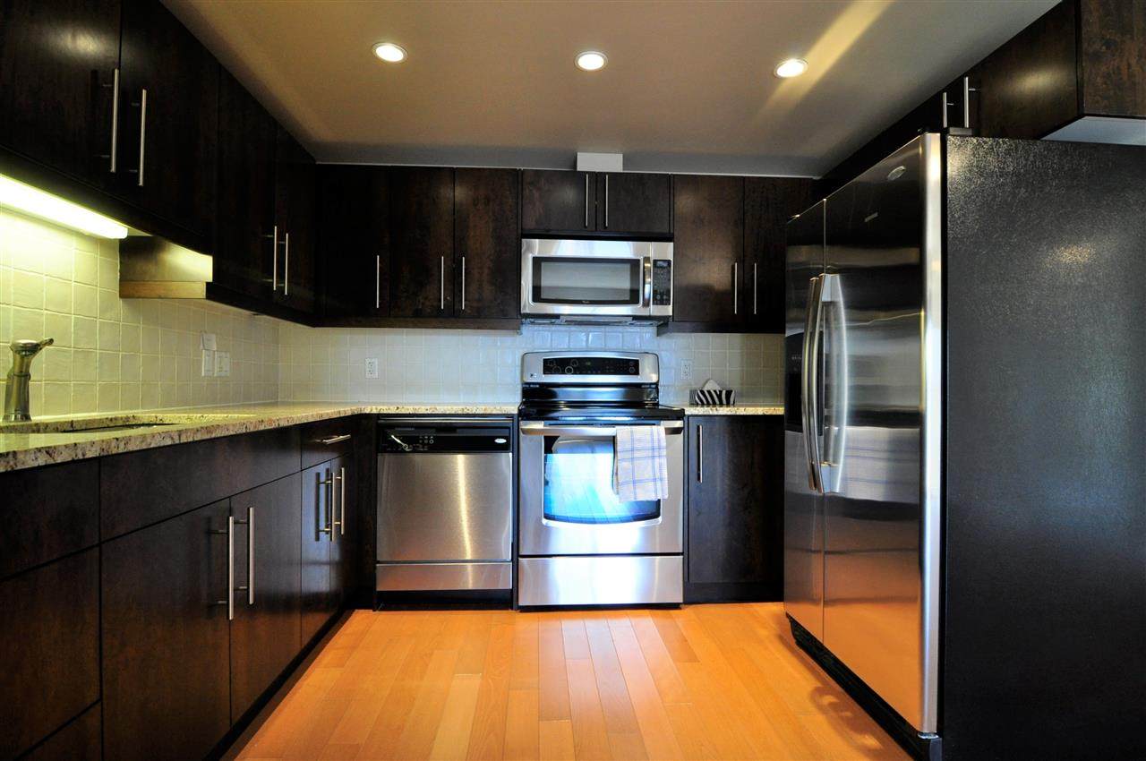 221 6608 28 Avenue - Photo 1