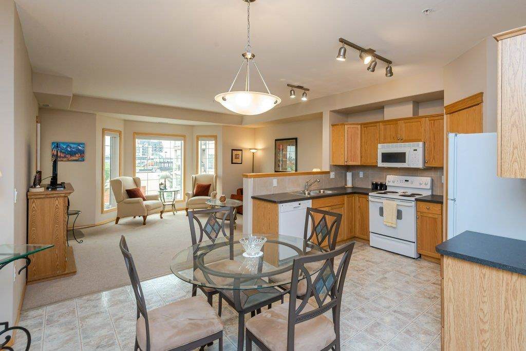 313 612 111 Street - Photo 1