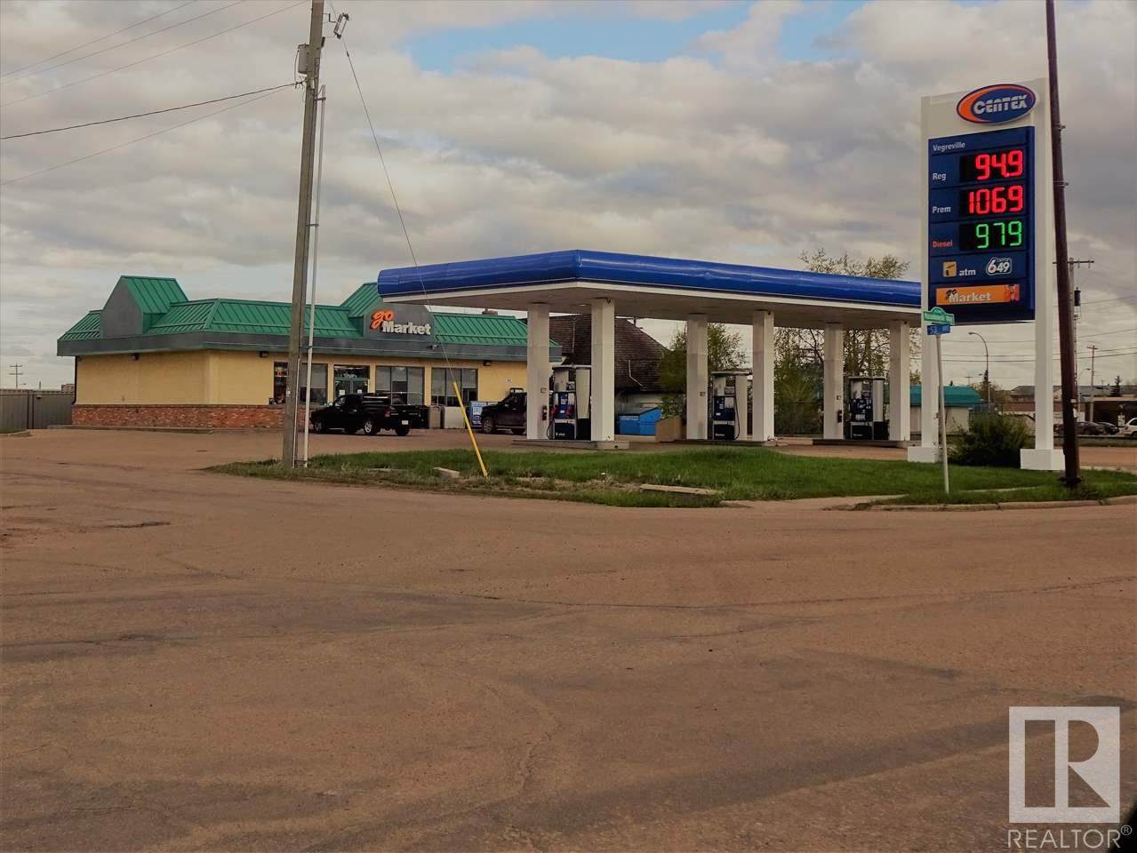 5221 50 ST - Photo 1