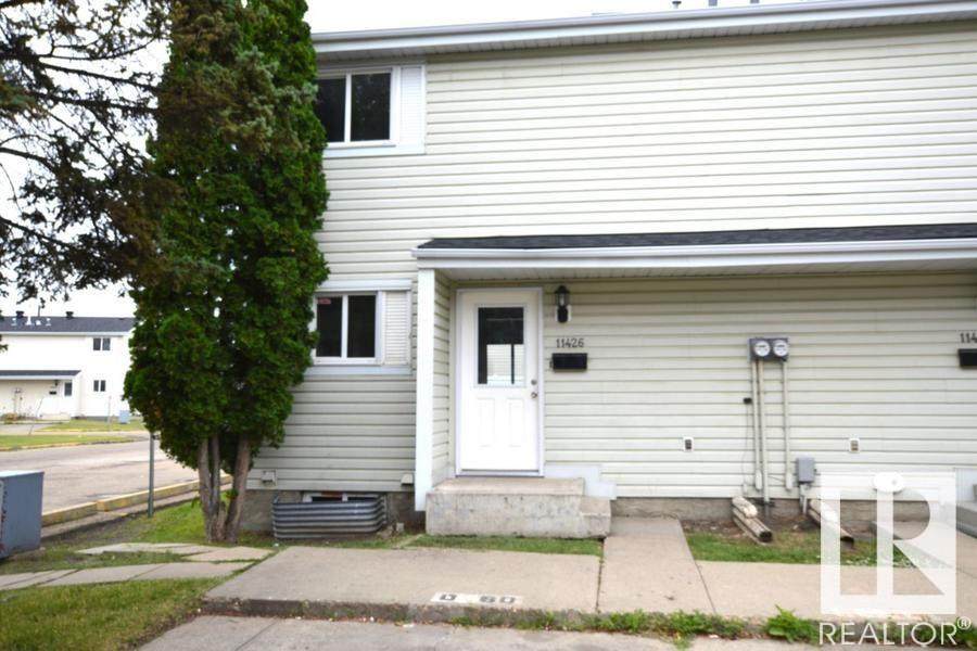 11426 139 Avenue - Photo 1