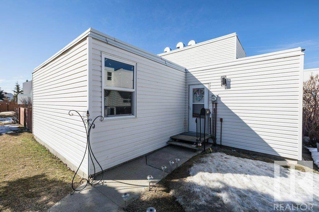 3830 85 Street - Photo 1