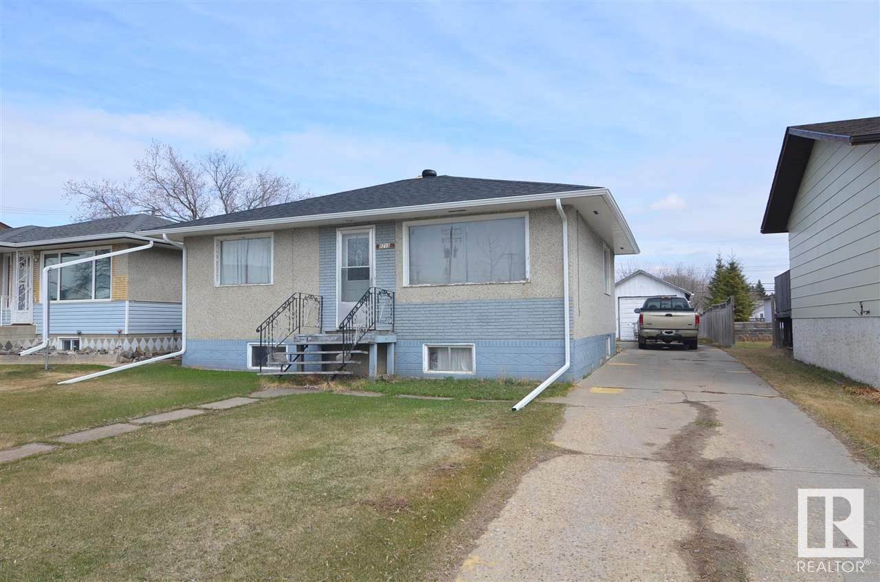5215 48 Street - Photo 1